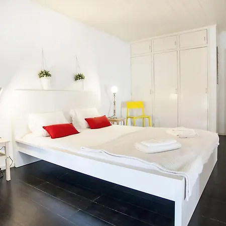 Appartement Lovelystay - Castle Hill Lissabon