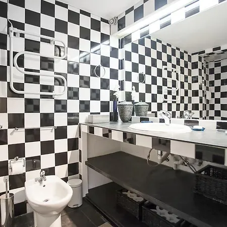 Lovelystay - Castle Hill Appartement *
