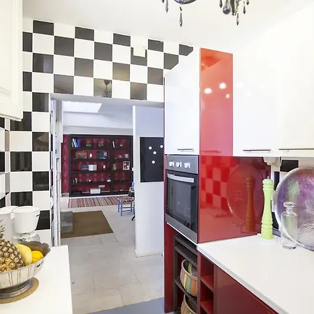 Lovelystay - Castle Hill Lissabon