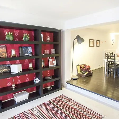 Lovelystay - Castle Hill * Lisbon